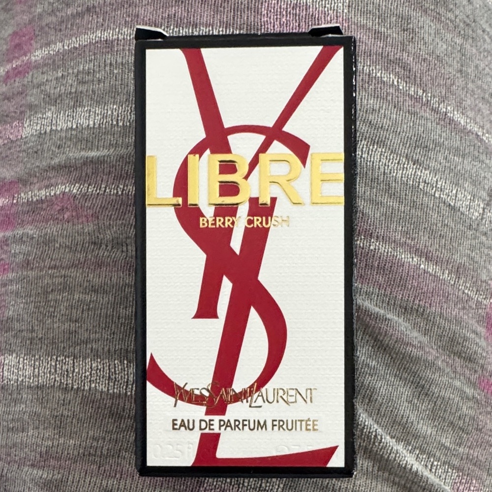 Yves Saint Laurent Libre Berry Crush travel size